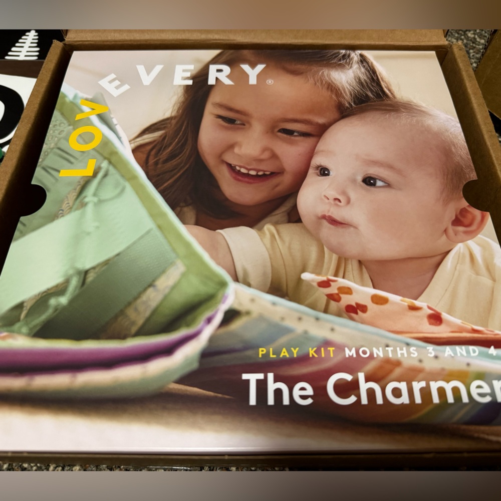 Lovevery Charmer Play Kit - Picture 2 of 11